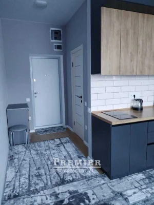 СРОЧНО!Ремонт,мебель.Студия в новом доме.Своя большая террас