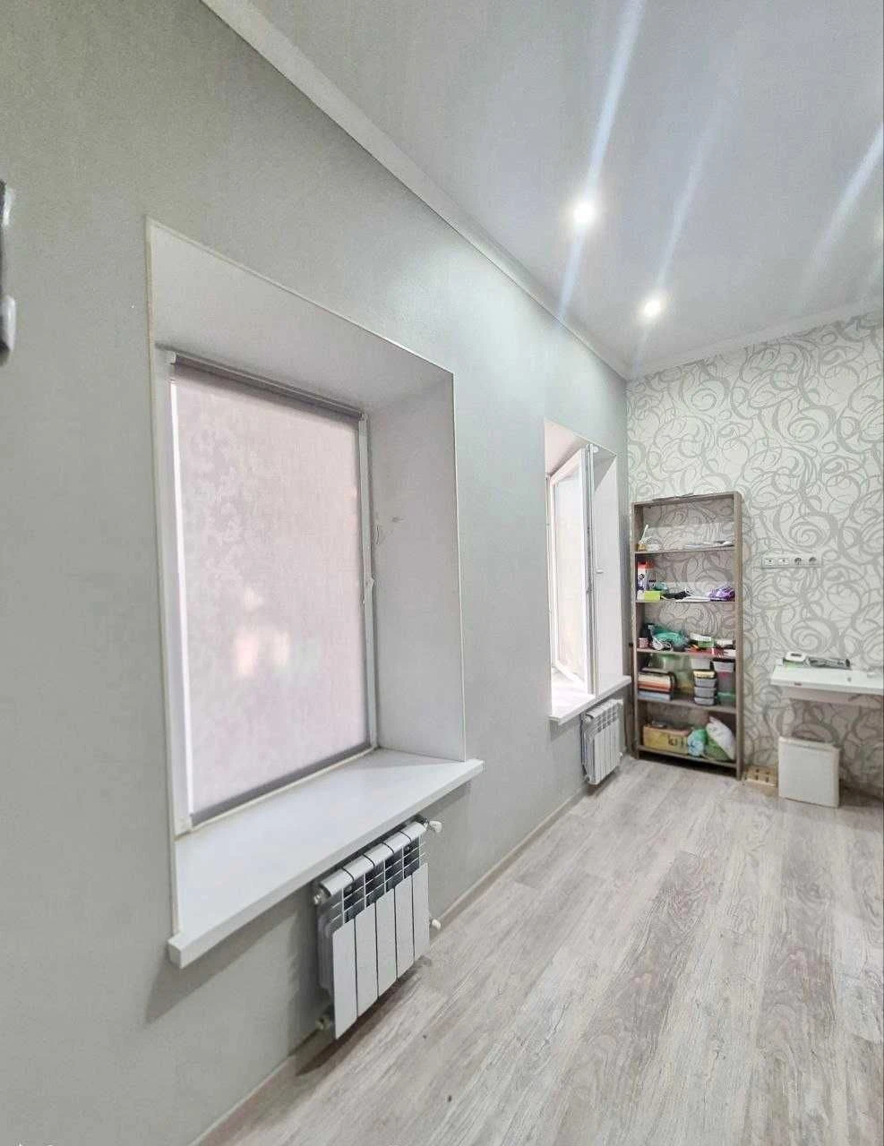 baz-06 продам 1 кімнатну з ремонтом у центрі