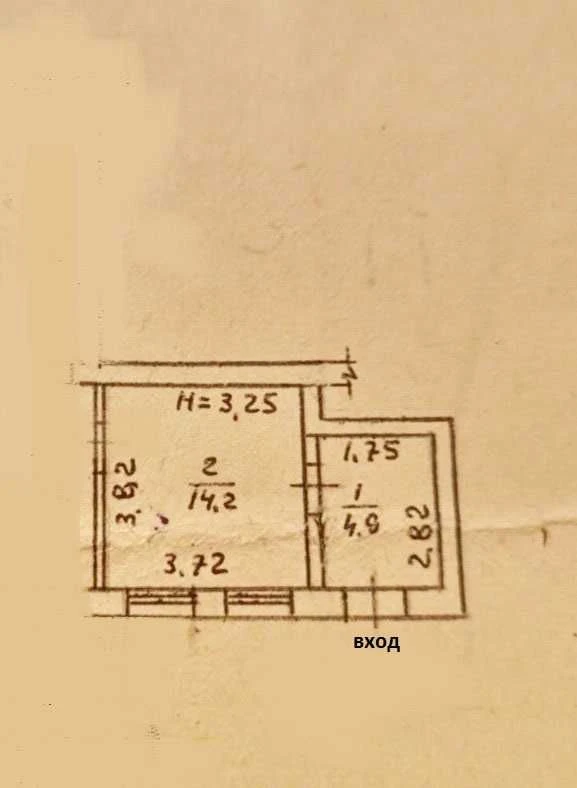 baz-06 продам 1 кімнатну з ремонтом у центрі
