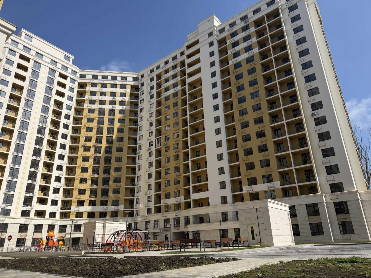 Продам 1-к 32 м² с ремонтом на Глушко. Без комиссии. Рассроч