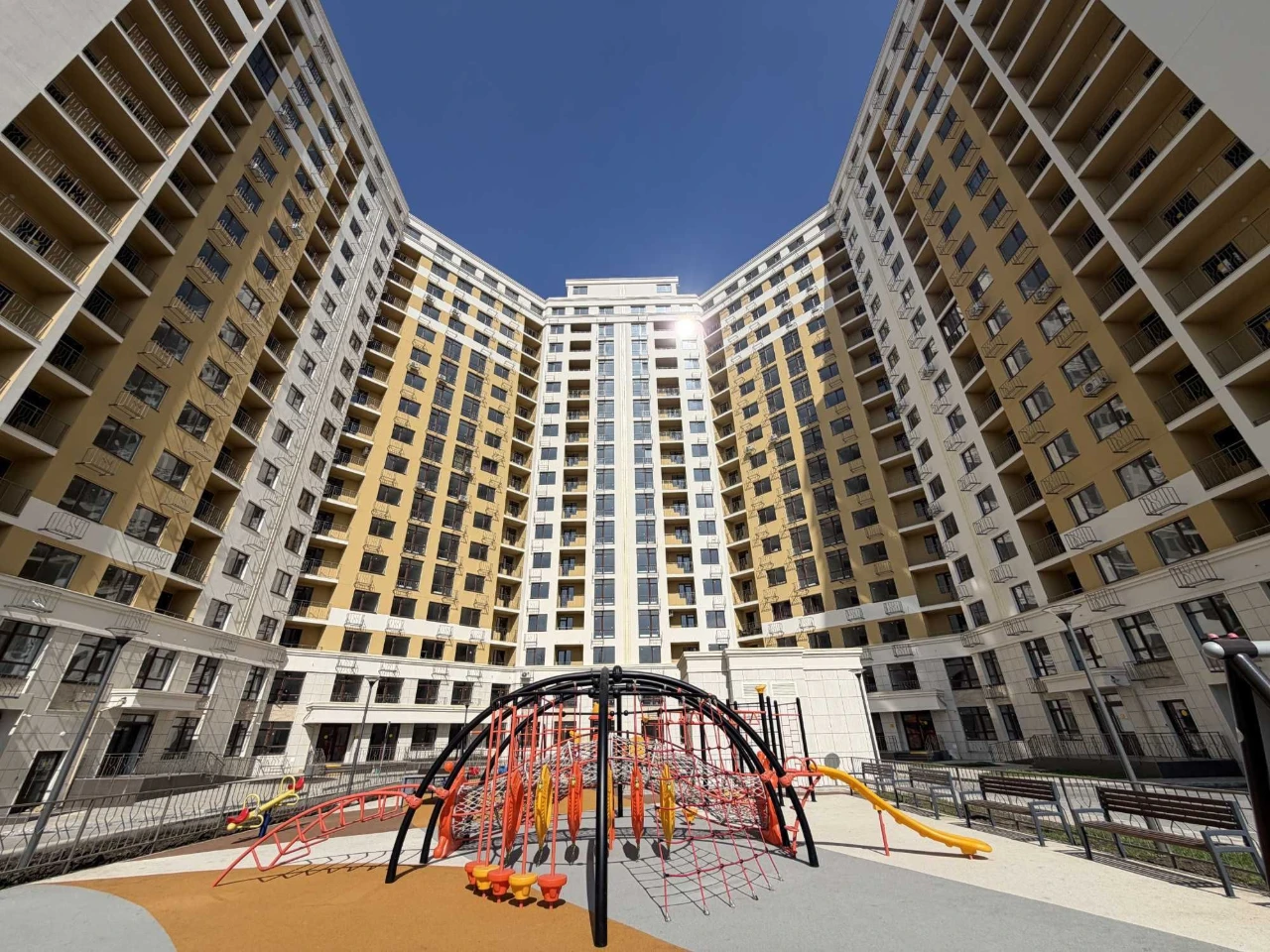 Продам 1-к 32 м² с ремонтом на Глушко. Без комиссии. Рассроч