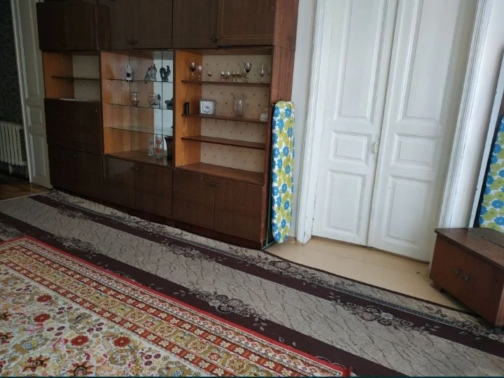 Продам свю 2к квартиру в центре ул Ватутина 13.4