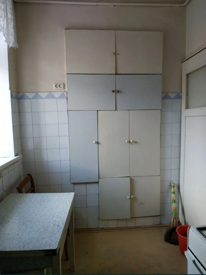 Продам свю 2к квартиру в центре ул Ватутина 13.4