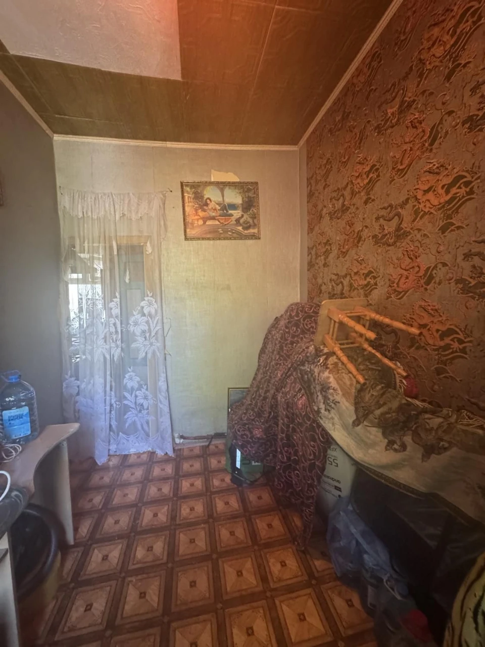 Продам 2-кімн. на вул. Середня/М'ясоїдівська (3-327-723)