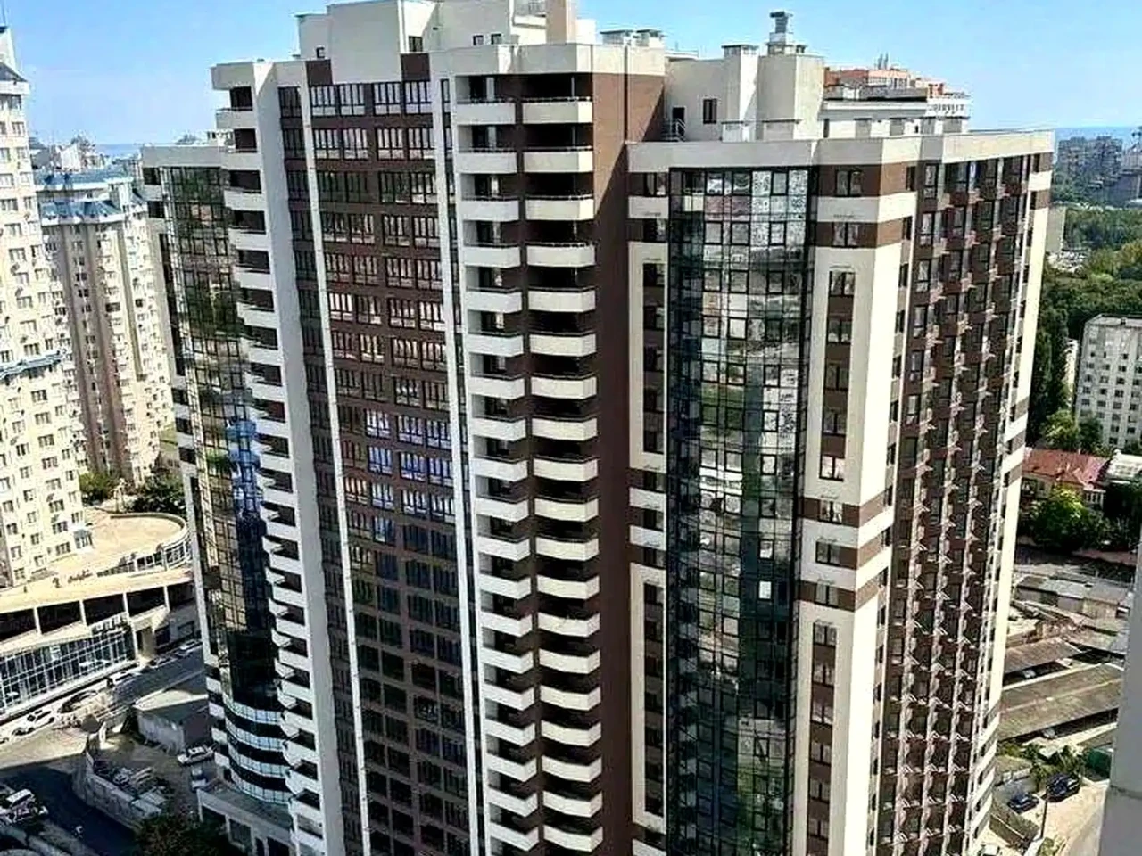 Продаж квартири 2-кімн. 63 м² 16/24 пов.