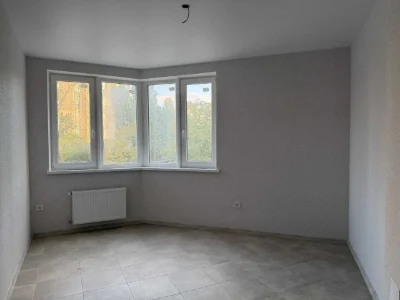 Продам 1-к 40 м² с ремонтом на Глушко. Без комиссии. Рассроч