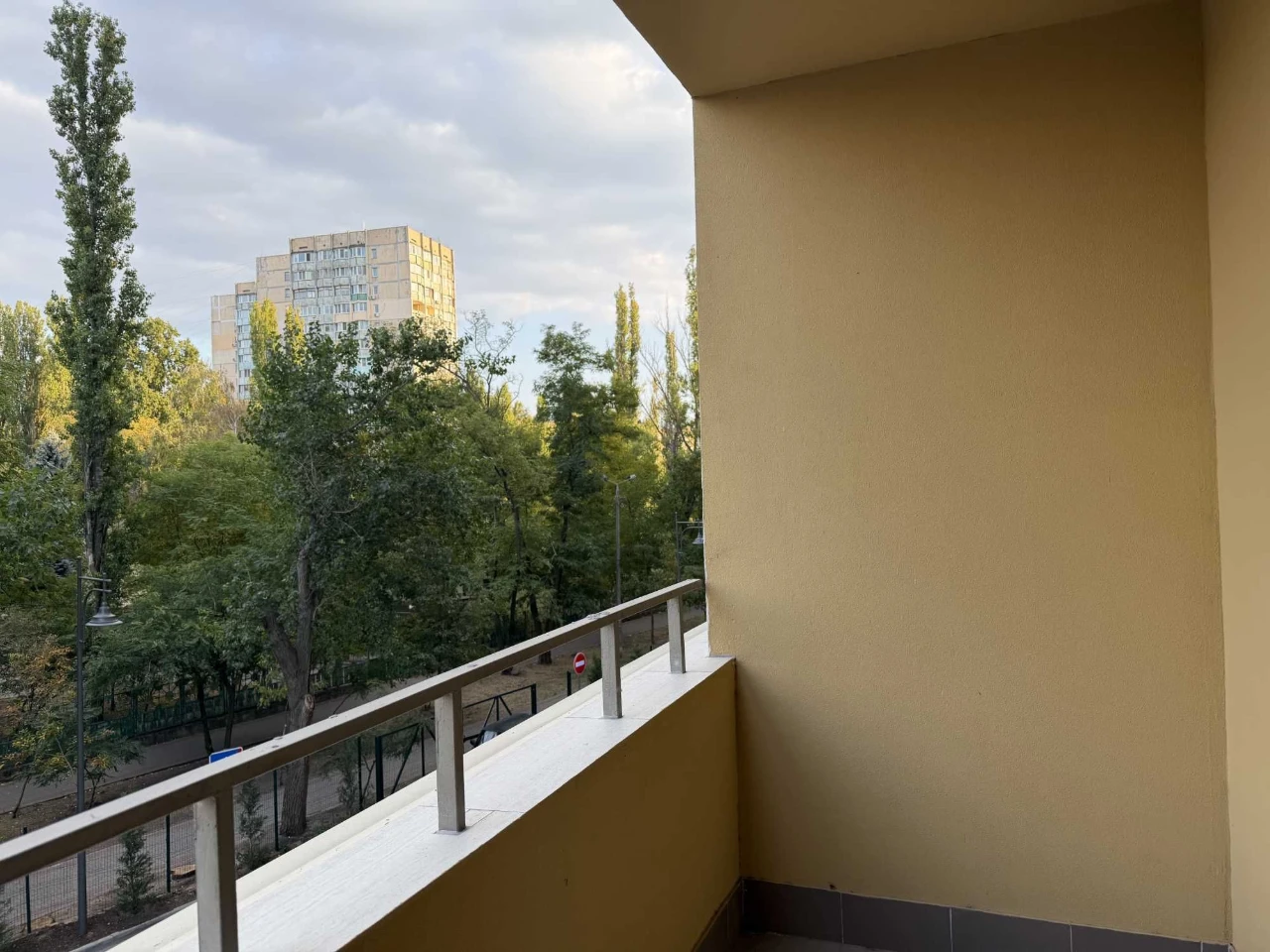 Продам 1-к 40 м² с ремонтом на Глушко. Без комиссии. Рассроч