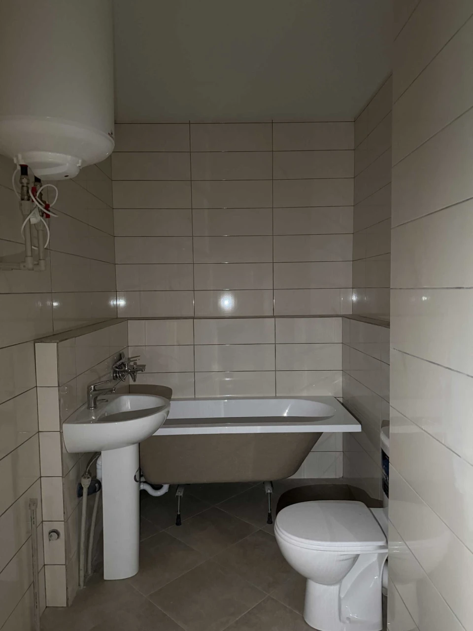 Продам 1-к 40 м² с ремонтом на Глушко. Без комиссии. Рассроч