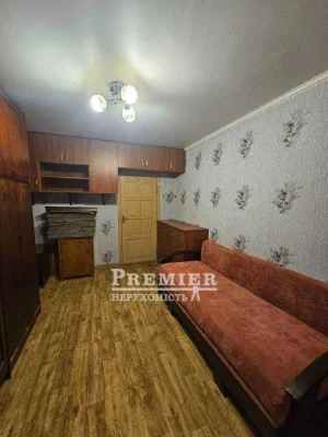 3-кімнатна квартира на Таїрова, ремонт, зручний поверх