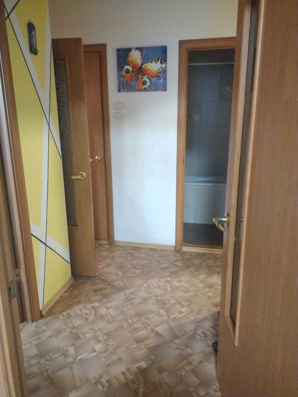 (3-50) Двухкомнатная на Добровольского СВЕТ НЕ ОТКЛЮЧАЮТ!!