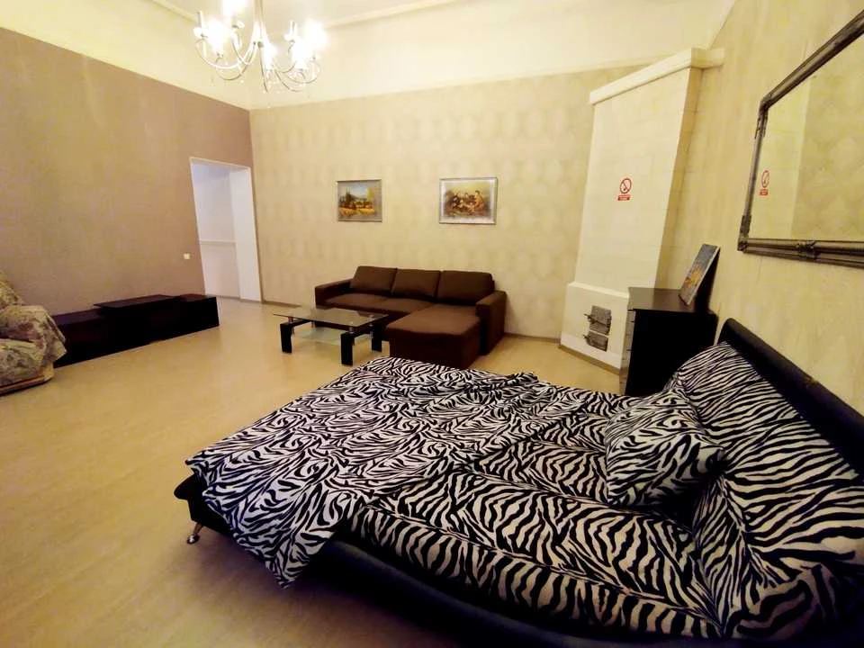 Квартира. Одеса, Університетська вул.
