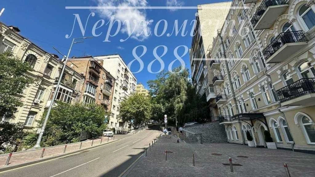 Продажа 2-комнатной квартиры 50 м², Ивана Франко ул., 7