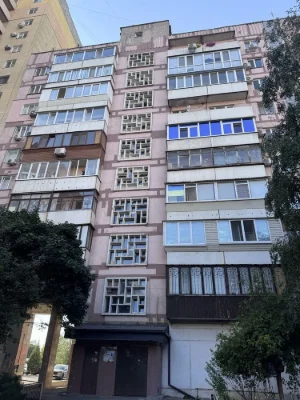 Продаж 3 кімн. квартири на Бородинському вул.Товариська
