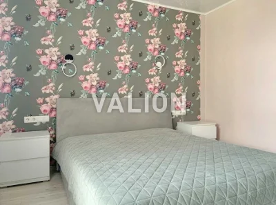 Two-room apartment for sale in Lakes residential complex, Yasynuvatskyi lane,
