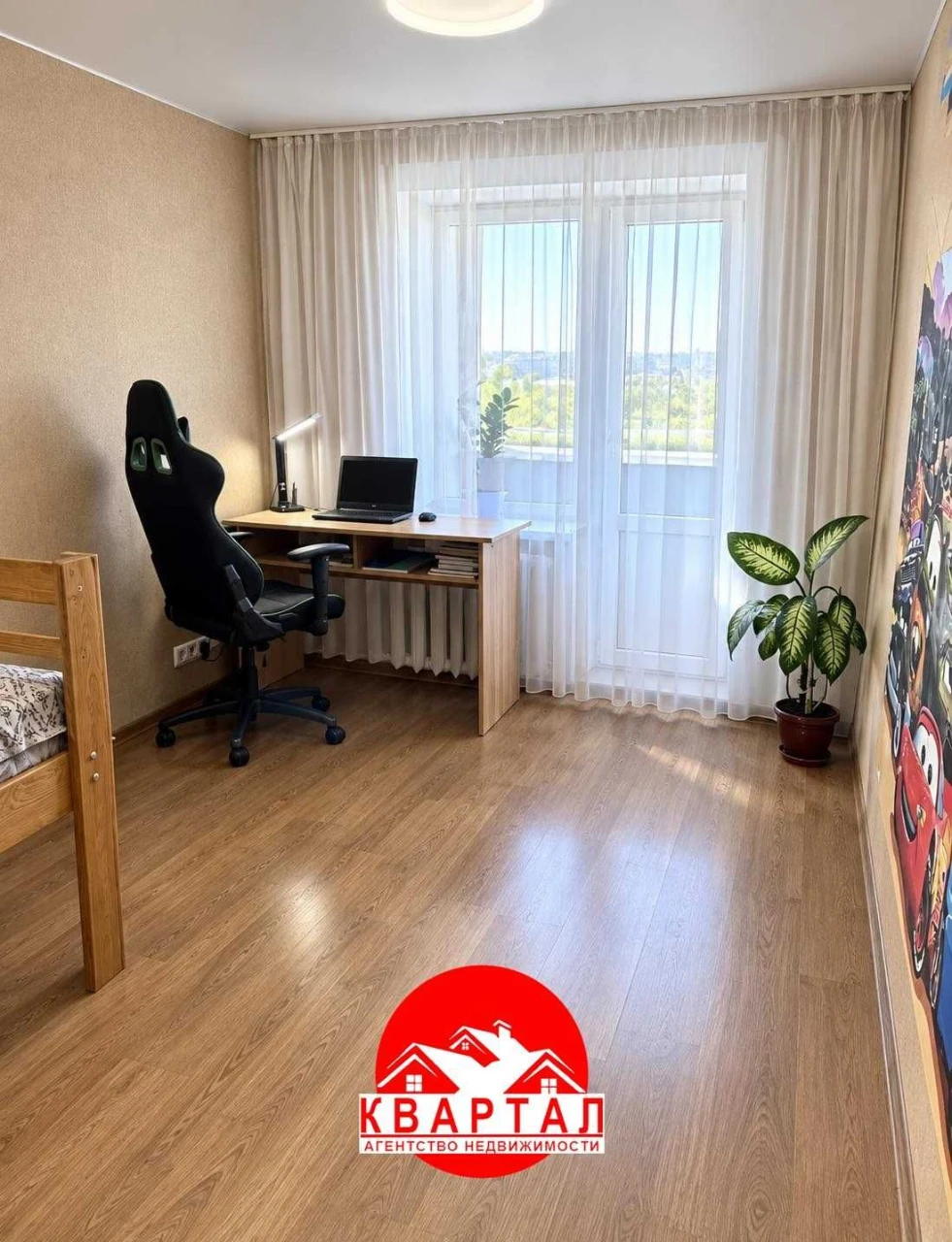 Продажа 4-х к. квартиры 80кв.м. с ремонтом р-н ЗНУ,  мебель