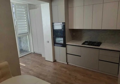 (5) Продам 2к квартири на вул. Академіка Заболотного 9337