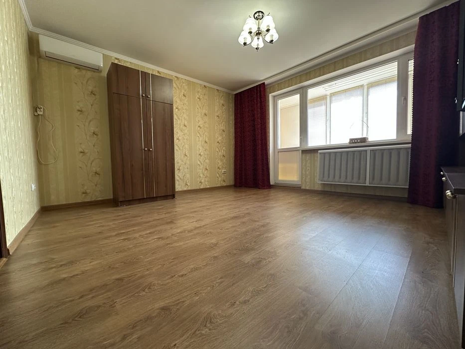 Продаж 2 кімнатної квартири  на Київській