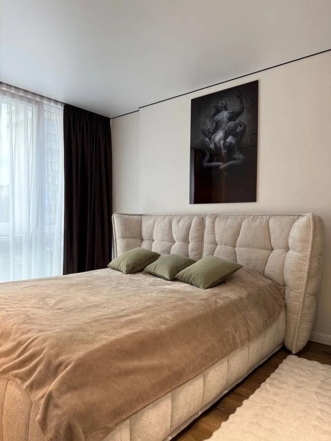 Продається велика 1к.квартира, центр, ЖК А5