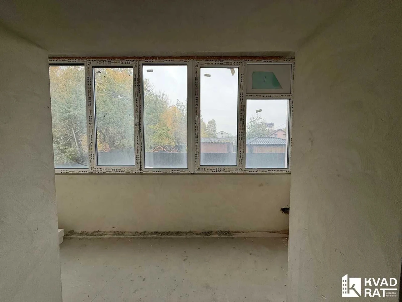Продаж 2-кімнатної квартири з кухнею-студією в жк «козацький