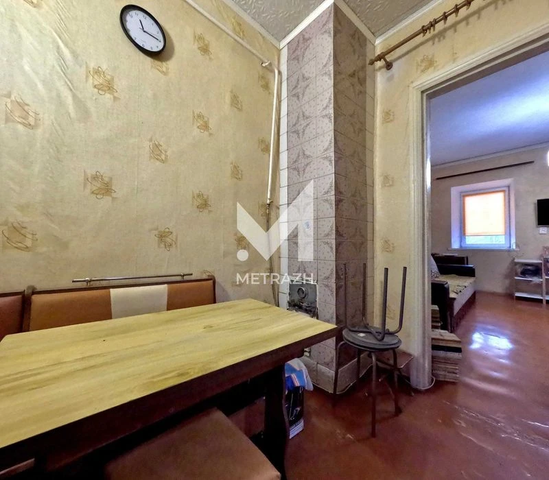 89787 2-room apartment for sale in the circus area!