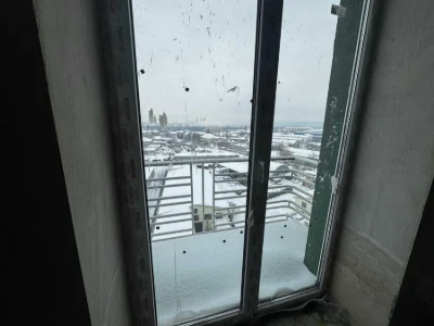 Трикімнатна квартира в зданому будинку в затишному райомі мі