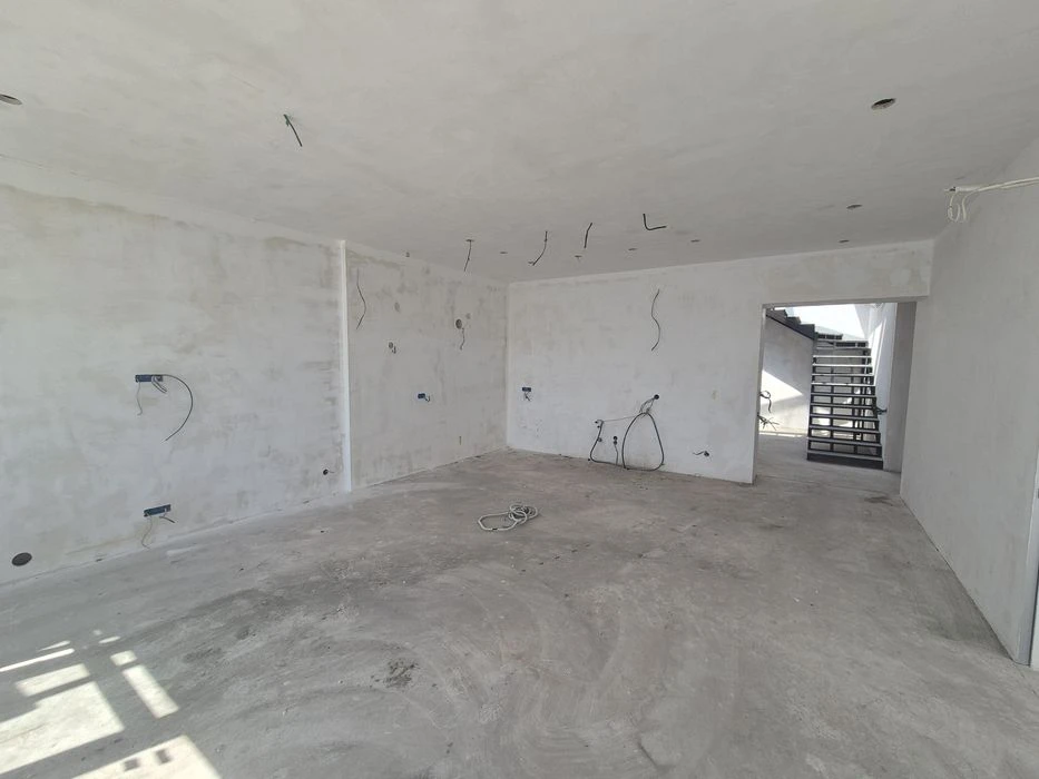 Apartment for sale on the first line of the sea
