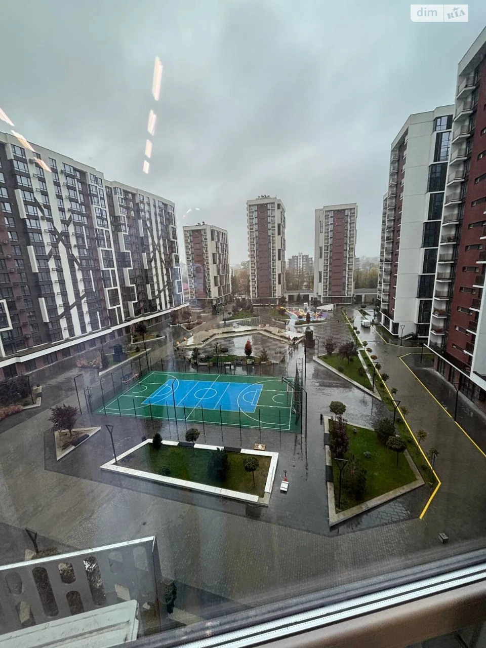 Продаж Квартира Набережна