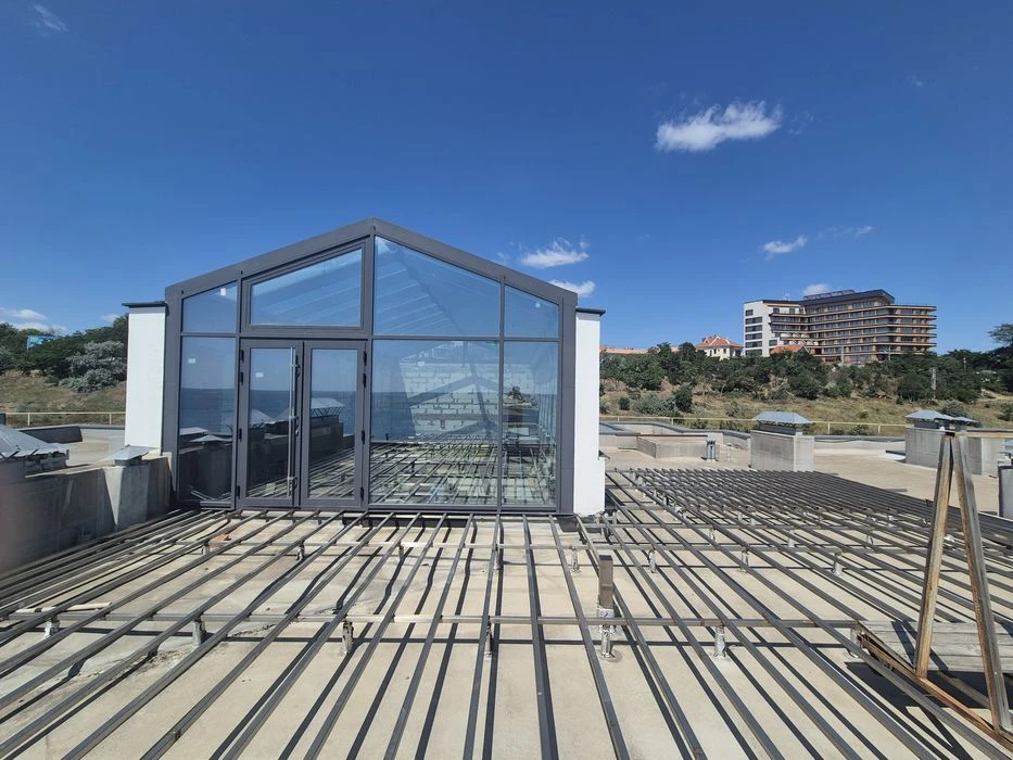 Apartment for sale on the first line of the sea
