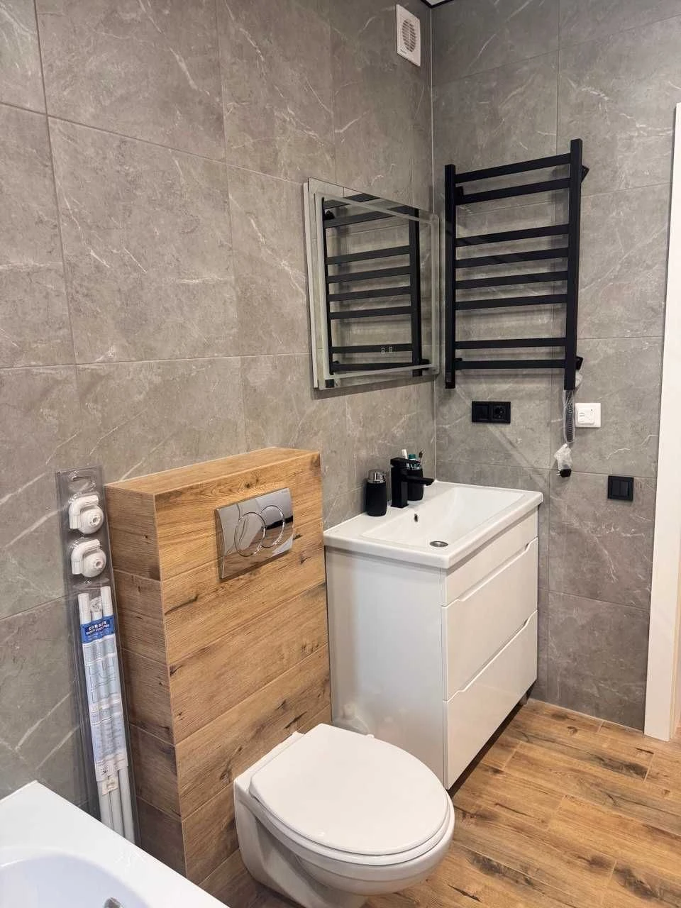 Продається 1 кім.квартира в ЖК Світанок 50 м2