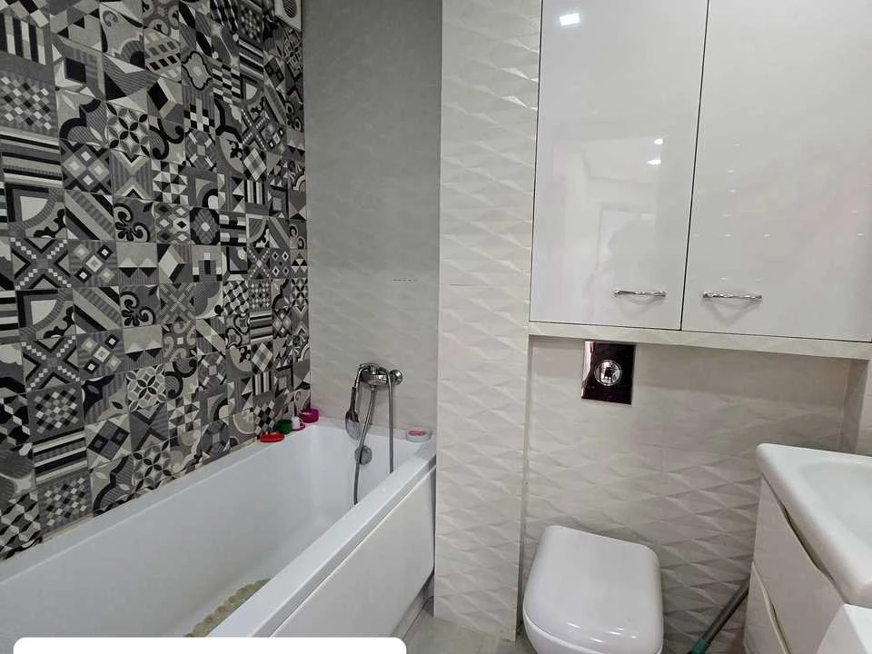 Apartment. Kharkiv, Vladyslav Zubenko St. (Tymurivtsiv)