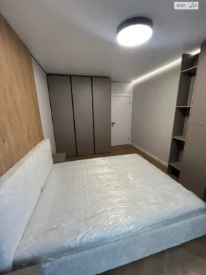 Продаж Квартира Набережна
