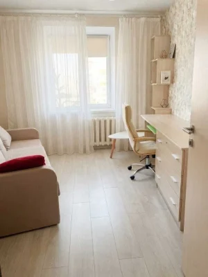 Продаж 4 кімнатної квартири 80 м2. Ремонт. Левада №22579