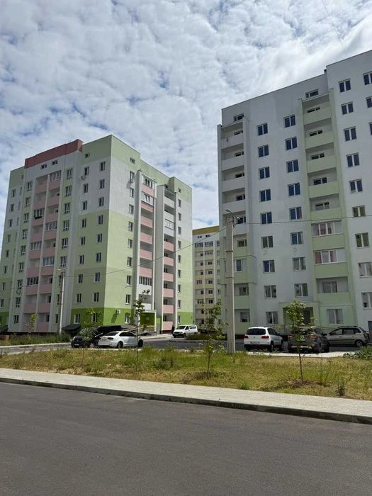 54500 Residential Complex Mira 3 Black For sale 3-room apartment 2nd floor, S-