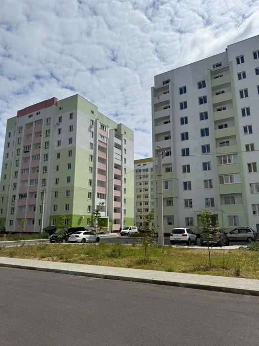54500 Residential Complex Mira 3 Black For sale 3-room apartment 2nd floor, S-