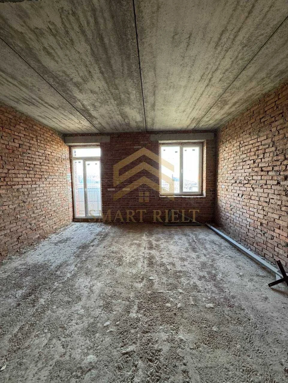 Продаж 2-к в Центрі/ Соборності 46в/ Після будівельників/Код