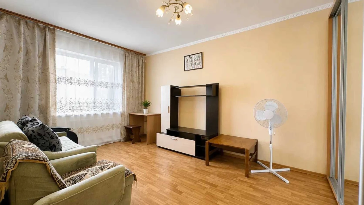Продаж 2 поверхової квартири в приватному секторі. Центр. Ра