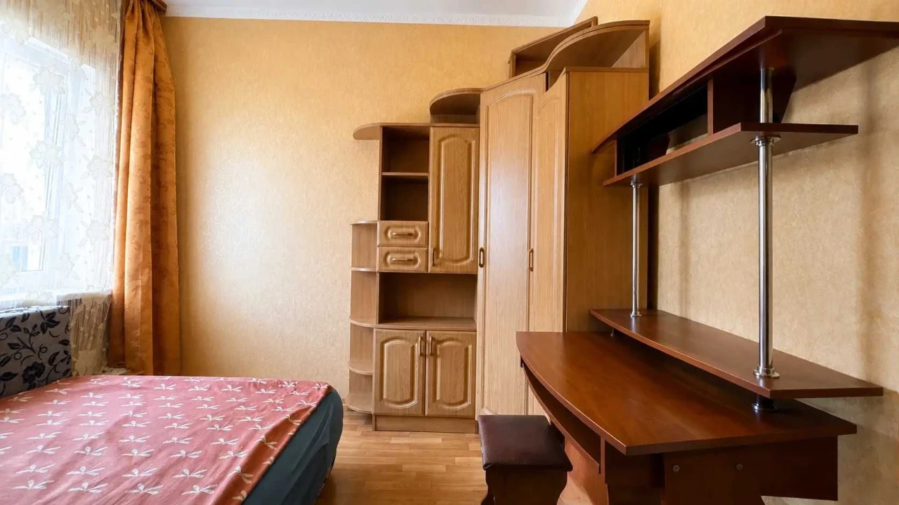 Продаж 2 поверхової квартири в приватному секторі. Центр. Ра