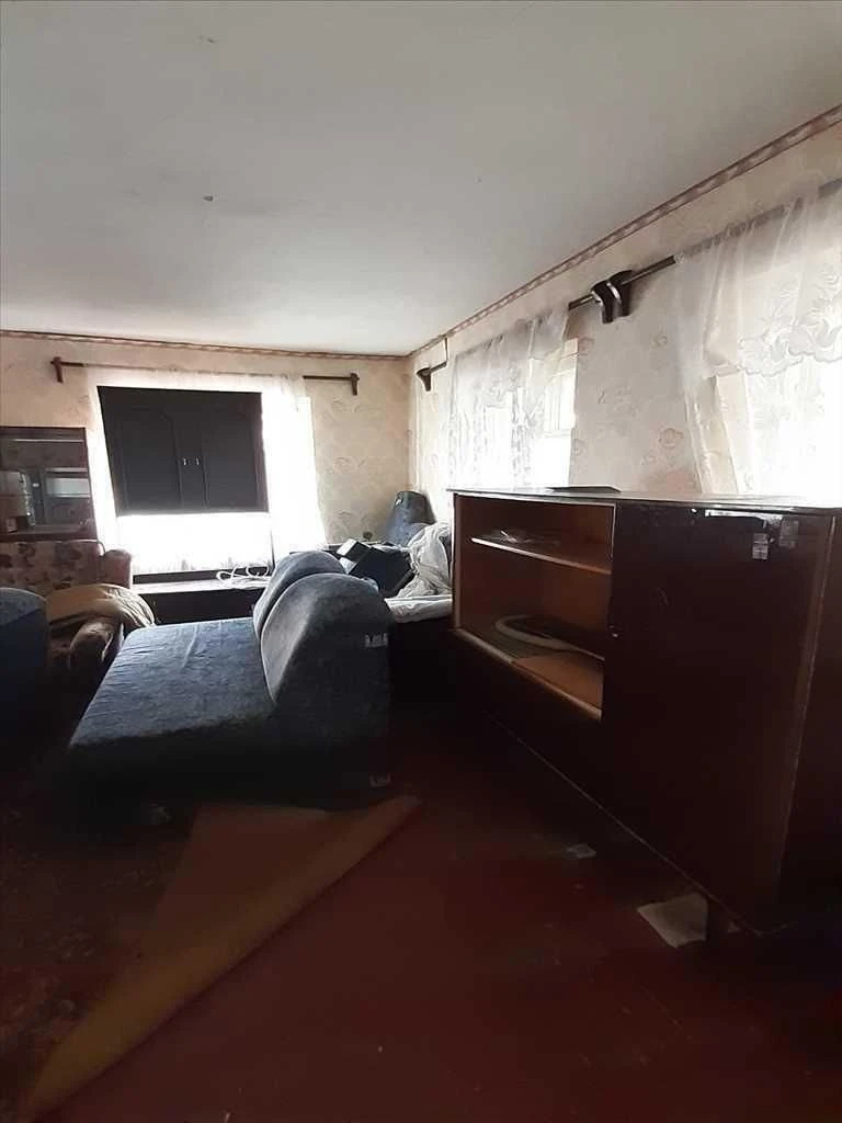 Бюджетний будинок з ділянкою.