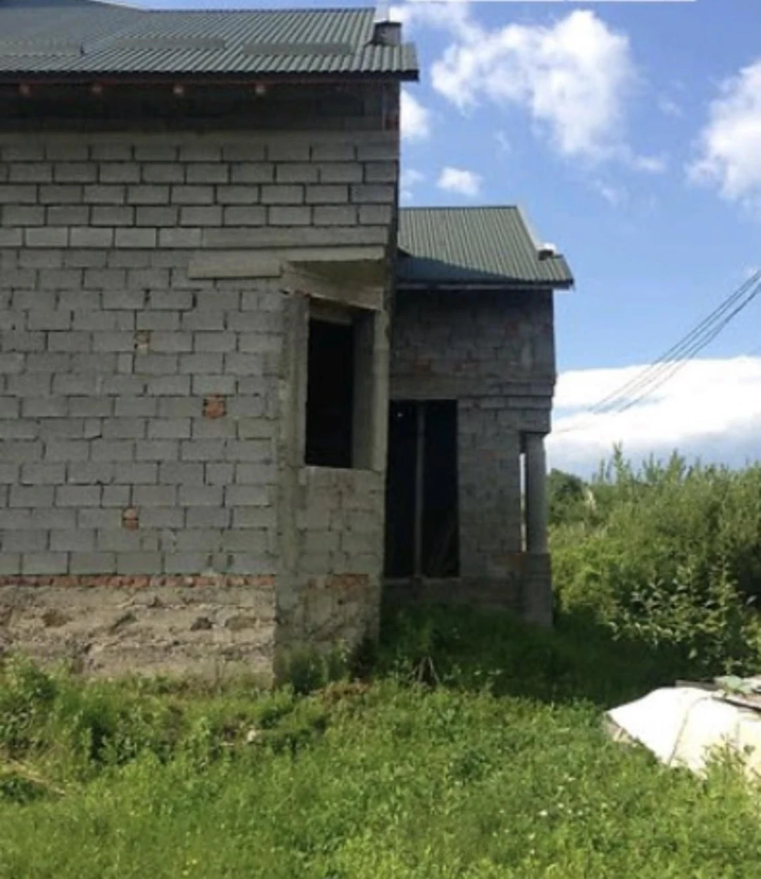 Продається 2-поверховий будинок