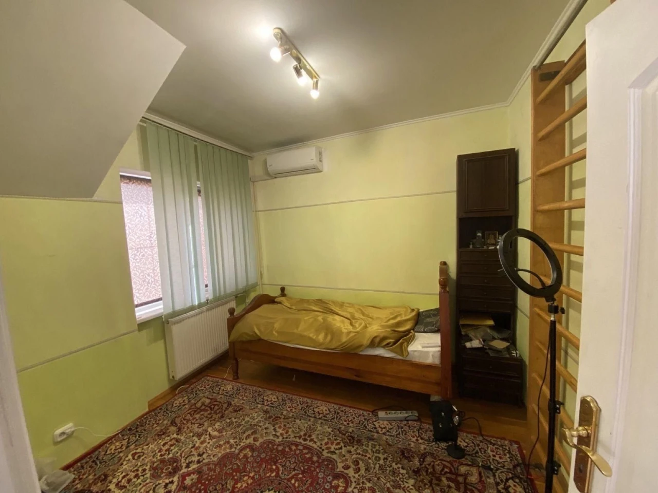 Будинок 295 кв.м Компотний