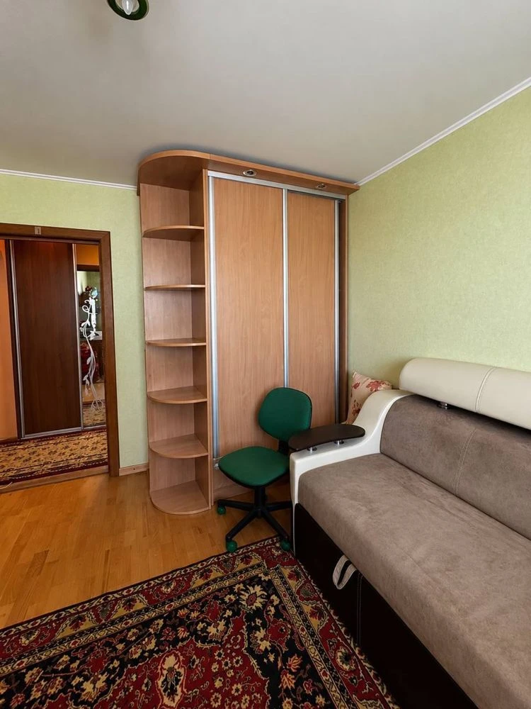 Продаж квартири,Ракове