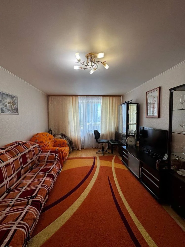 Продаж квартири,Ракове