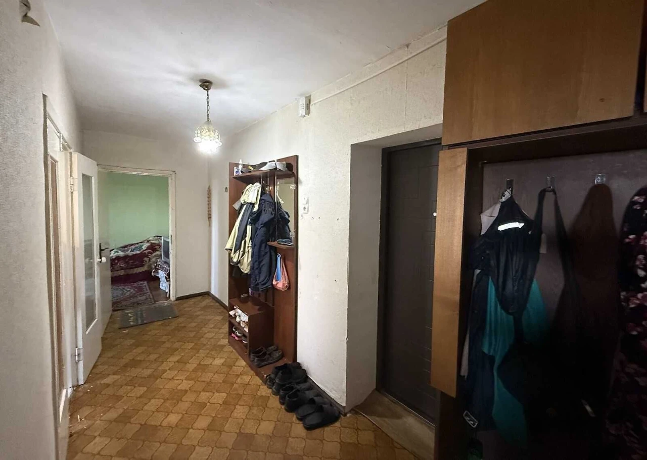 47489 Продаж 2к квартири в центрі , цегла , Камянецька