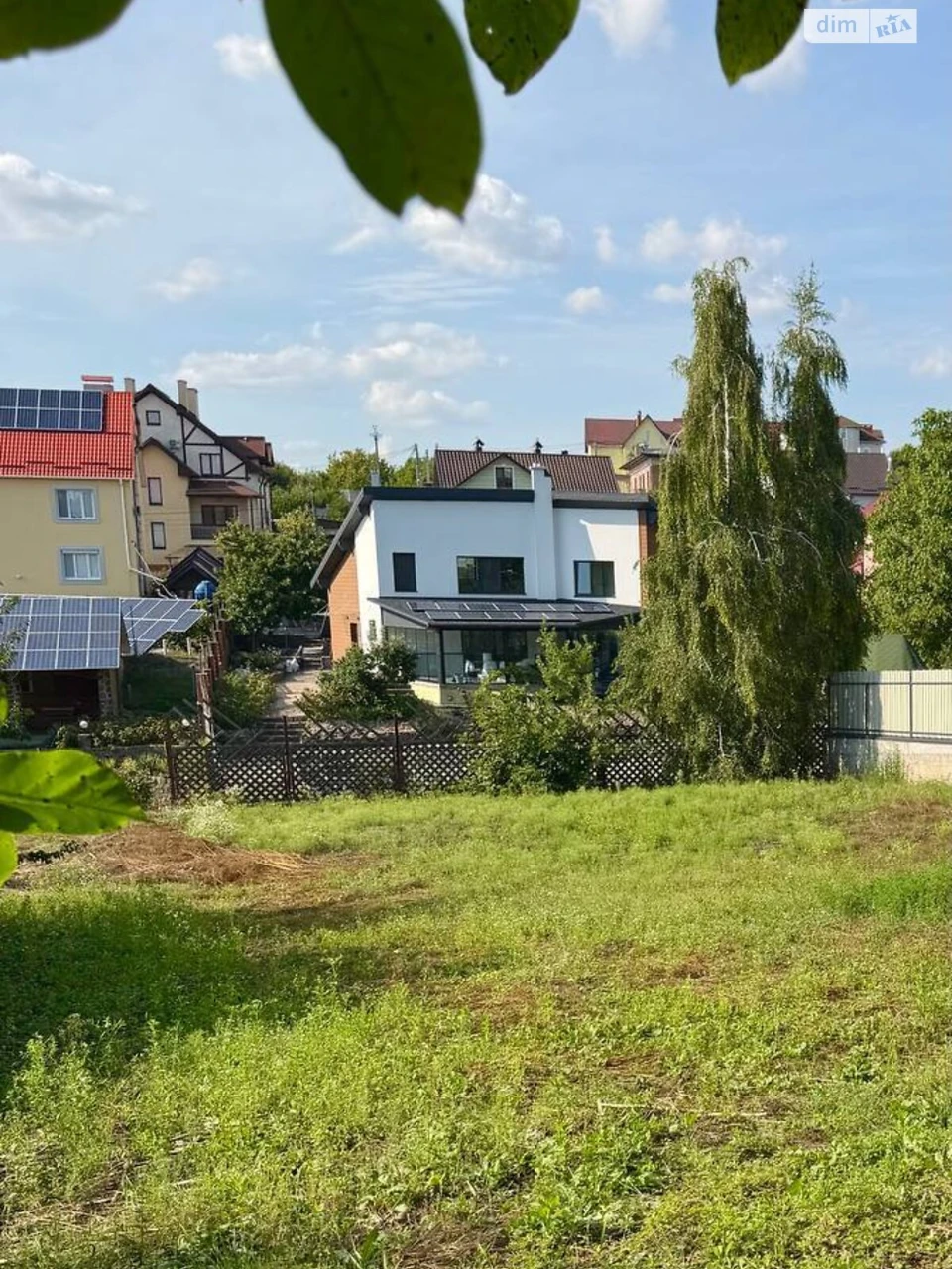 Продаж Ділянка під житлову забудову Виставка