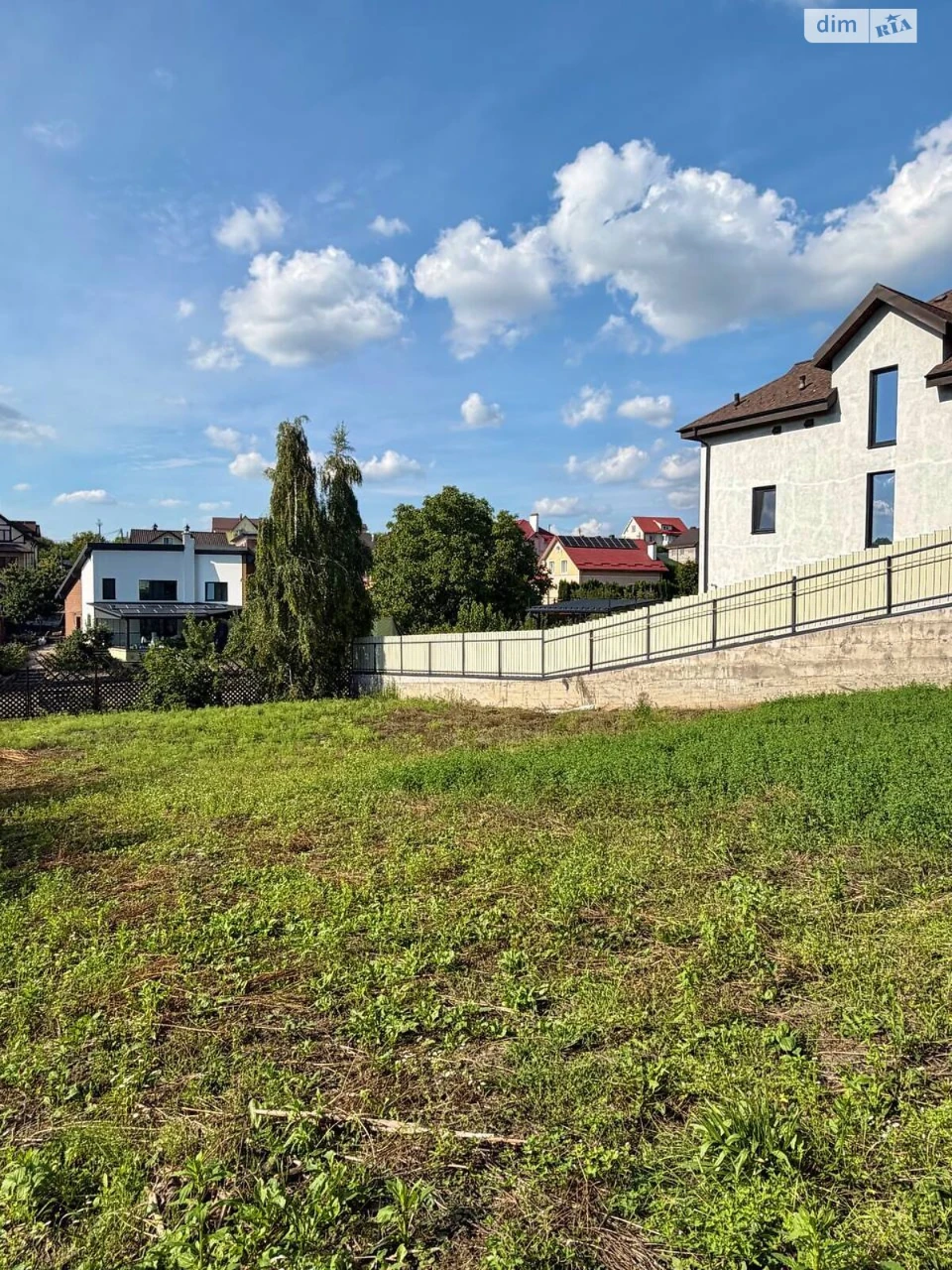 Продаж Ділянка під житлову забудову Виставка