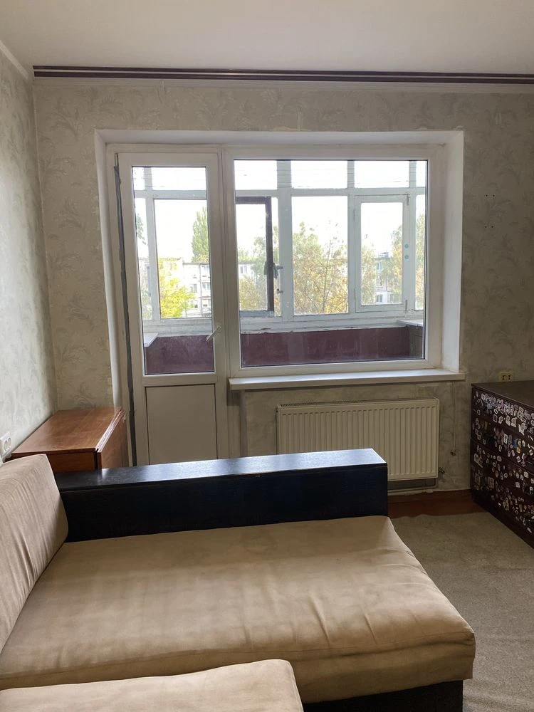 продається 2 кімнатна квартира з АО  Житомир р-н Польова