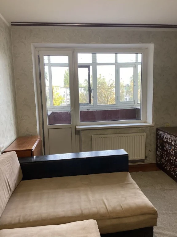 продається 2 кімнатна квартира з АО  Житомир р-н Польова