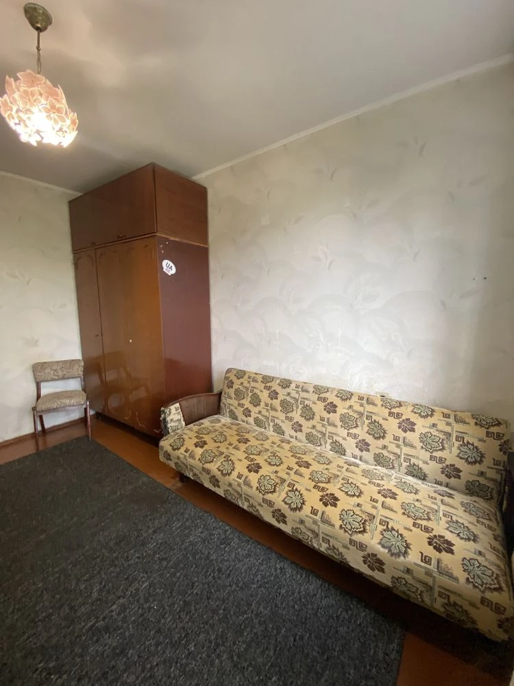 продається 2 кімнатна квартира з АО  Житомир р-н Польова