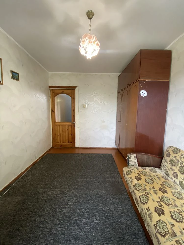 продається 2 кімнатна квартира з АО  Житомир р-н Польова