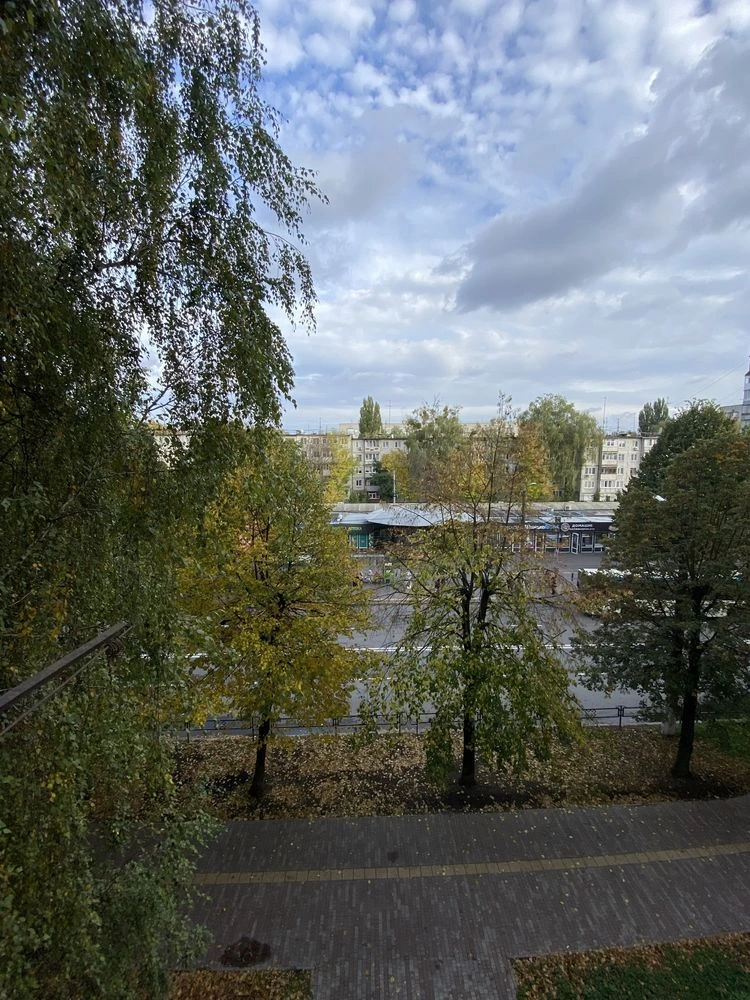 продається 2 кімнатна квартира з АО  Житомир р-н Польова